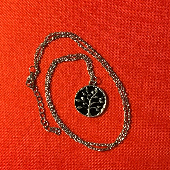 Ralph Waldo Emerson Friend Quote with Tree Round Silver Tone Pendant Necklace - Picture 3 of 5